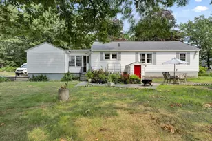 54 Colbert St, Leominster, MA 01453 - Photo 28