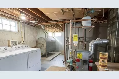 54 Colbert St, Leominster, MA 01453 - Photo 14