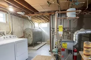 54 Colbert St, Leominster, MA 01453 - Photo 14