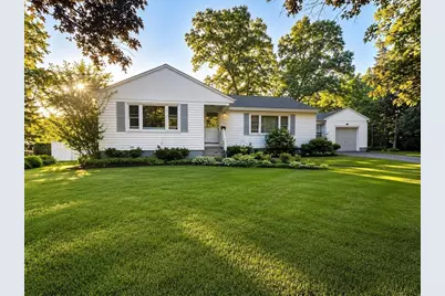 54 Colbert St, Leominster, MA 01453 - Photo 2