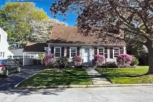 22 Evelyn St, New Bedford, MA 02745 - Photo 1