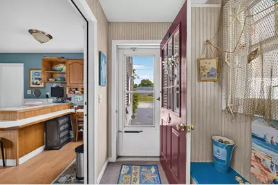 22 Evelyn St., New Bedford, MA 02745 - Photo 8