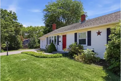 17 Green Dr, Dartmouth, MA 02747 - Photo 8