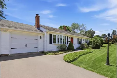 17 Green Dr, Dartmouth, MA 02747 - Photo 10