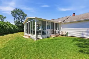 17 Green Dr, Dartmouth, MA 02747 - Photo 12