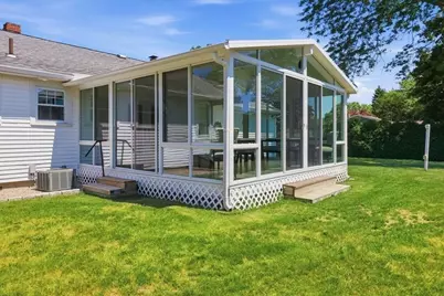 17 Green Dr, Dartmouth, MA 02747 - Photo 14