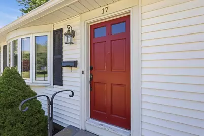 17 Green Dr, Dartmouth, MA 02747 - Photo 6