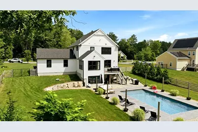 3 Trinity Cir, Bridgewater, MA 02324 - Photo 10