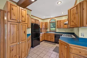 594 Slocum Rd, Dartmouth, MA 02747 - Photo 14