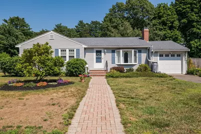 47 Sharon Rd, Hamilton, MA 01982 - Photo 2