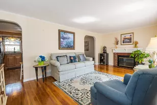 47 Sharon Rd, Hamilton, MA 01982 - Photo 6