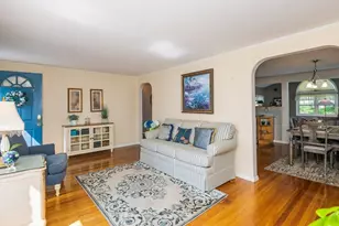 47 Sharon Rd, Hamilton, MA 01982 - Photo 10