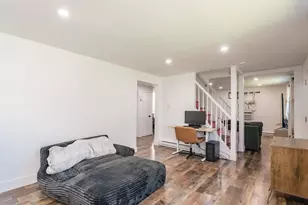 379 Roosevelt Ave, Springfield, MA 01118 - Photo 16