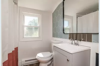 379 Roosevelt Ave, Springfield, MA 01118 - Photo 26