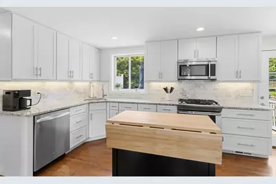 1 Daisy Lane, Tyngsborough, MA 01879 - Photo 8