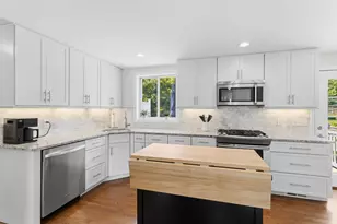 1 Daisy Ln, Tyngsborough, MA 01879 - Photo 8