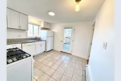 40 Jeffries St #3, Boston, MA 02128 - Photo 6