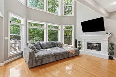 4 Iroquois Ln, Wilbraham, MA 01095 - Photo 18