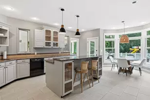 4 Iroquois Ln, Wilbraham, MA 01095 - Photo 10