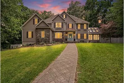 4 Iroquois Ln, Wilbraham, MA 01095 - Photo 4