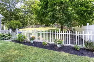 314 Pleasant St, Franklin, MA 02038 - Photo 6