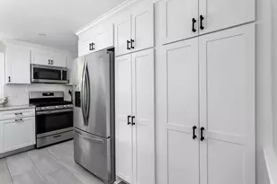 314 Pleasant St, Franklin, MA 02038 - Photo 16