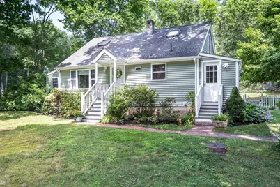 314 Pleasant St, Franklin, MA 02038 - Photo 1