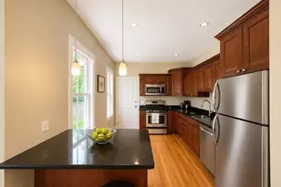11 Peters St, Cambridge, MA 02139 - Photo 4