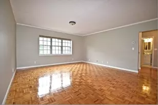 35 Lake Shore Ct, Boston, MA 02135 - Photo 2