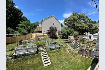 78 Upland St, Worcester, MA 01604 - Photo 22