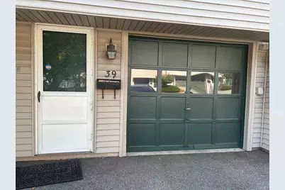 39 Pebble Pl #39, Malden, MA 02148 - Photo 1