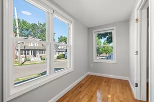 334 E Squantum St, Quincy, MA 02171 - Photo 14