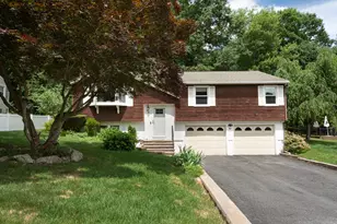 8 Cedar Rd, Holden, MA 01520 - Photo 1