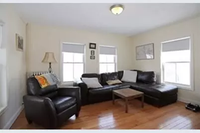 12 Garfield St, Marlborough, MA 01752 - Photo 2
