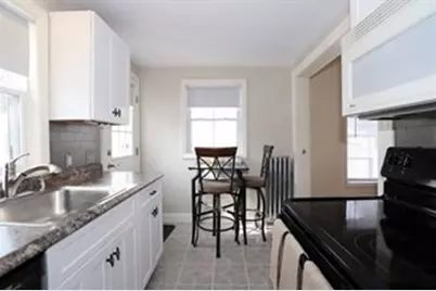 12 Garfield St, Marlborough, MA 01752 - Photo 4