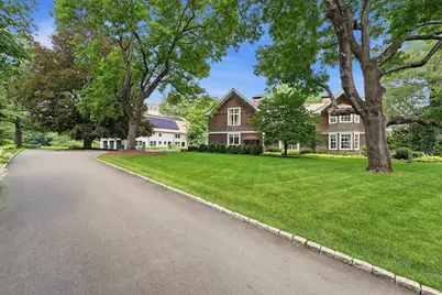 819 Monument Street, Concord, MA 01742 - Photo 4
