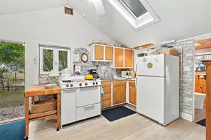 262 Old Wharf Rd, Dennis, MA 02639 - Photo 16