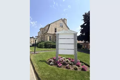 10 Institute Road, Worcester, MA 01609 - Photo 2