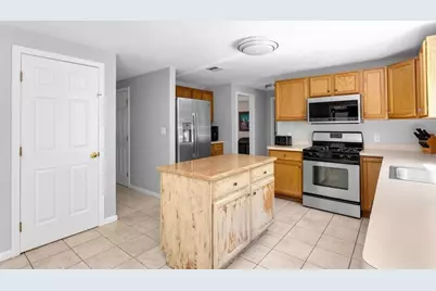 19 Padden Rd, Franklin, MA 02038 - Photo 8