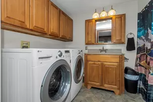 82 Montgomery St, Westfield, MA 01085 - Photo 36