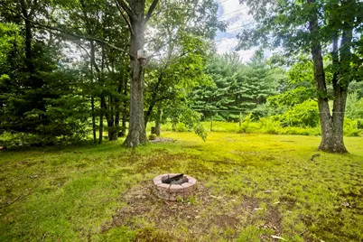 82 Montgomery St, Westfield, MA 01085 - Photo 12