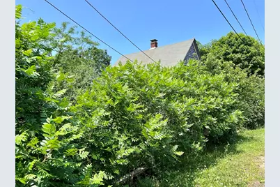26 Winthrop Ave, Oak Bluffs, MA 02557 - Photo 2