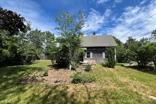 26 Winthrop Ave, Oak Bluffs, MA 02557 - Photo 4