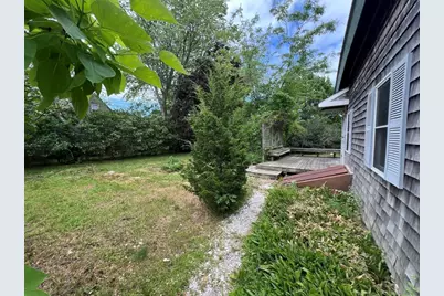 26 Winthrop Ave, Oak Bluffs, MA 02557 - Photo 12