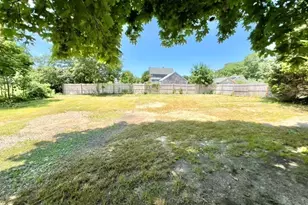 26 Winthrop Ave, Oak Bluffs, MA 02557 - Photo 10