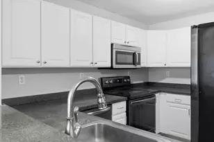 30 Franklin St, Malden, MA 02148 - Photo 10