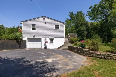 1229 American Legion Hwy, Westport, MA 02790 - Photo 2