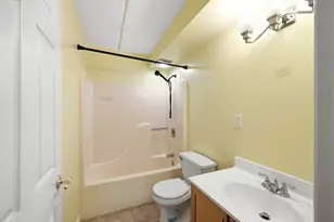 36 Maple Crest Cir, Holyoke, MA 01040 - Photo 16