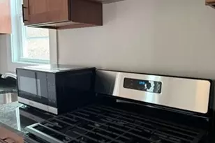 9 Granville St, Haverhill, MA 01832 - Photo 8