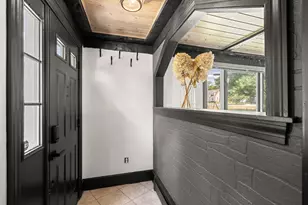 102 Manzanetta Ave, Weymouth, MA 02188 - Photo 6